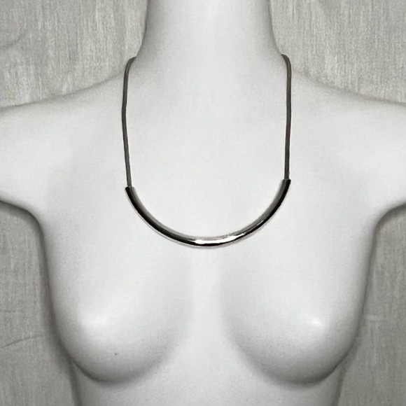 Avenue Women's Silver-Tone Metal Curved 1/2 Tube & Tube Chain Necklace - Picture 4 of 12
